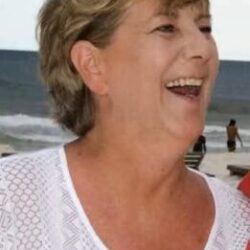 Vicky Lynn Holloway, age 62